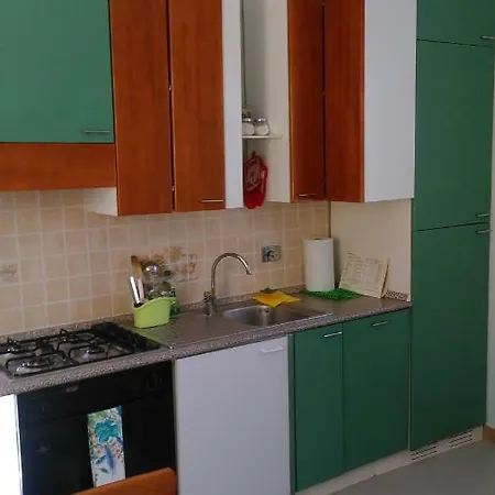 Casa Indipendente Con Cortile Privato *