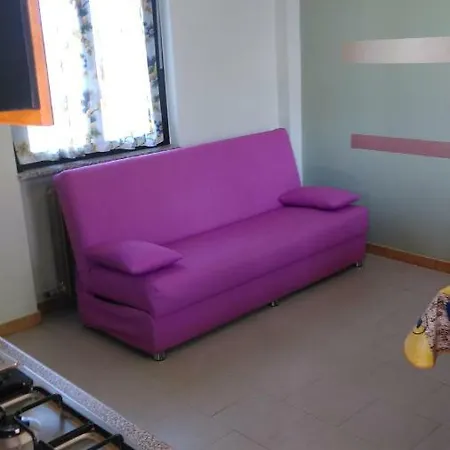 Casa Indipendente Con Cortile Privato